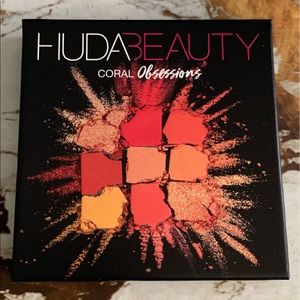 Huda Beauty Coral Obsessions Palette NWOB